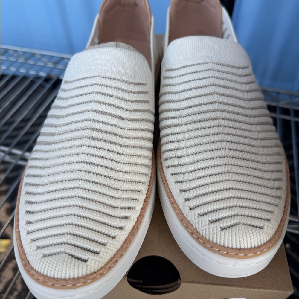 UGG Bren Slip On